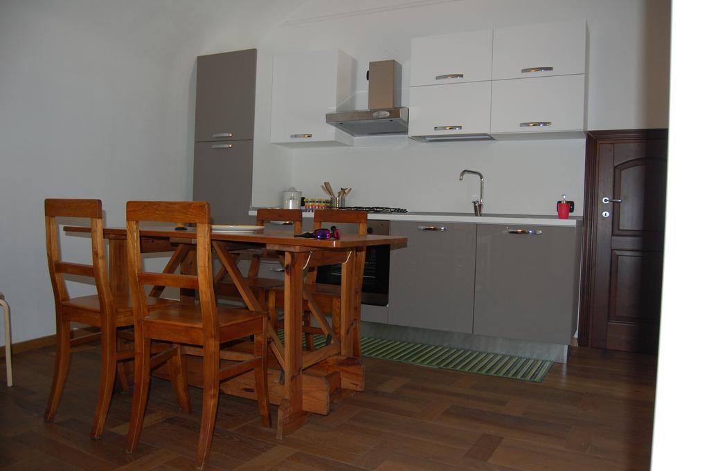Koala Apartment ฟีนาเลลีกูเร ภายนอก รูปภาพ